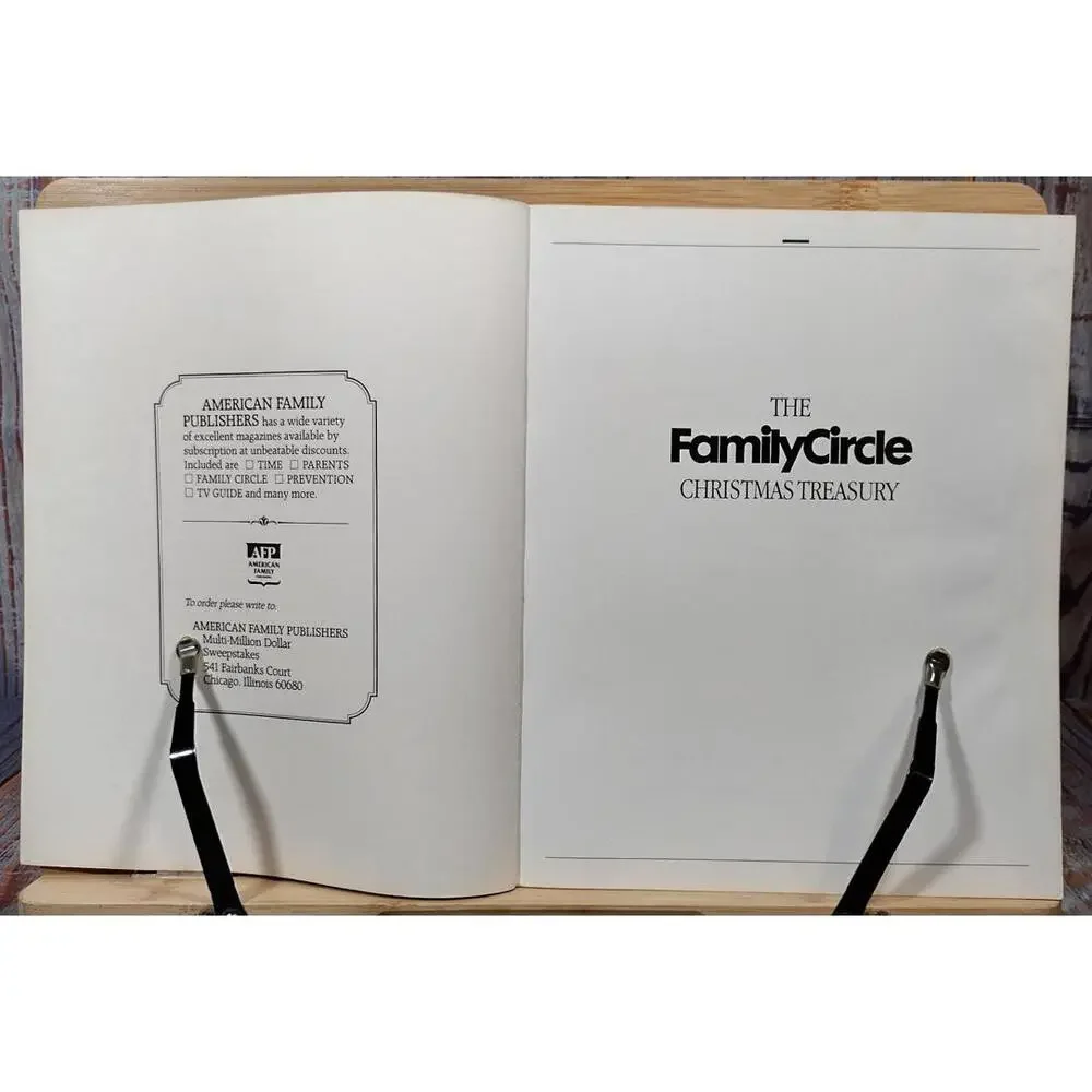 Family‎ Circle Christmas Treasury Book